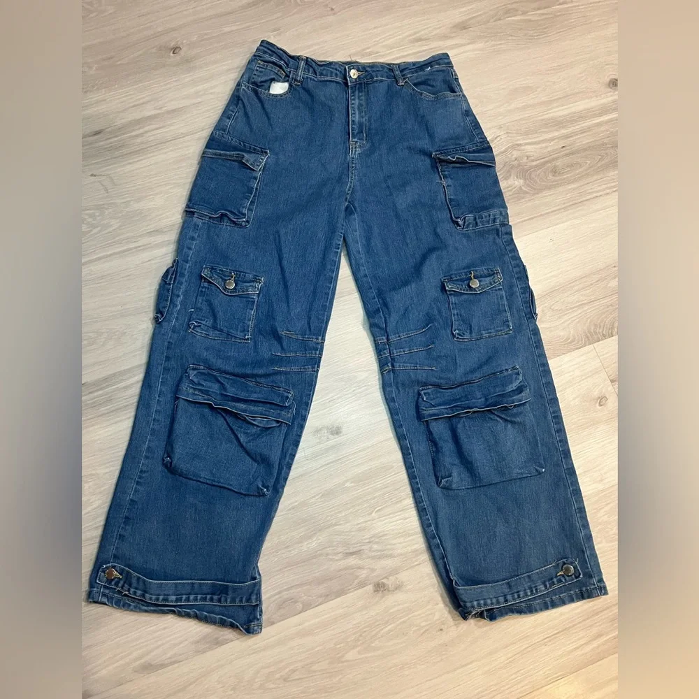 NWOT Daisy Blue‎ Wide Leg Cargo Jeans